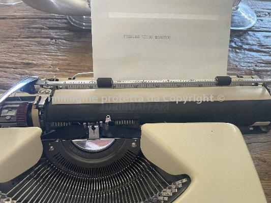 Macchina da scrivere vintage